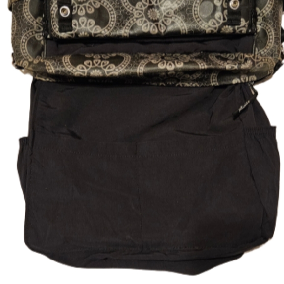 Petunia Pickle Bottom diaper bag - Picture 8 of 8